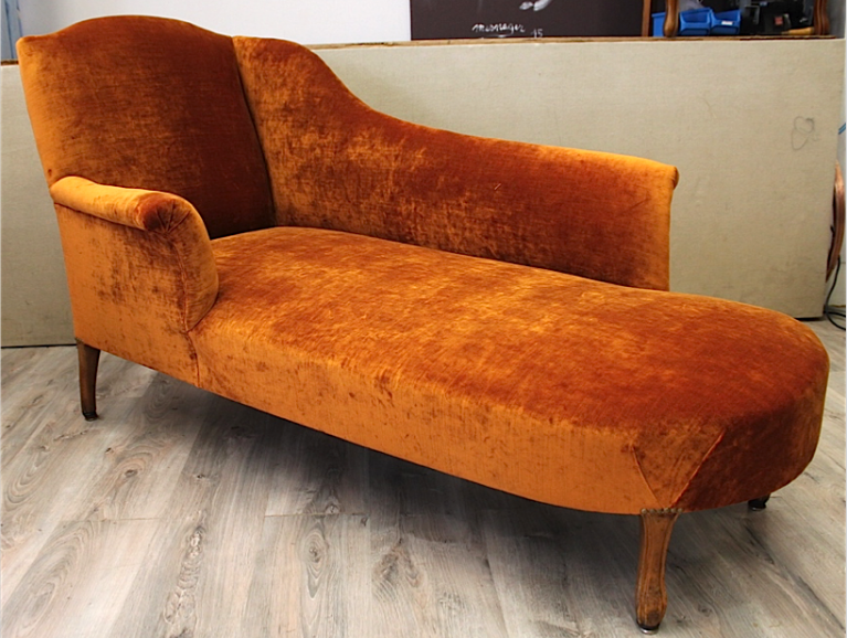Complete réfection of a meridian sofa  - Fabric editor by Osborne & Little