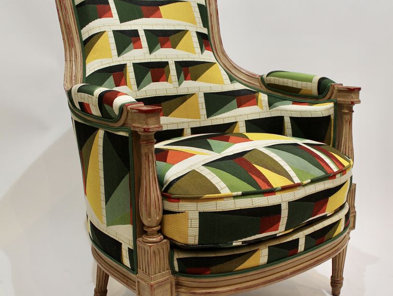 Complete repair of a Louis XVI Bergère - Fabric from the publisher Pierre Frey, double piping finish Les Passementeries de l'Ile de France