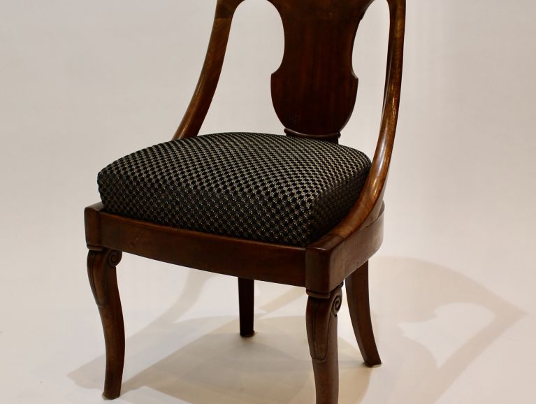 Réfection complète d'une chaise Restauration - Tissu de l'éditeur Nobilis