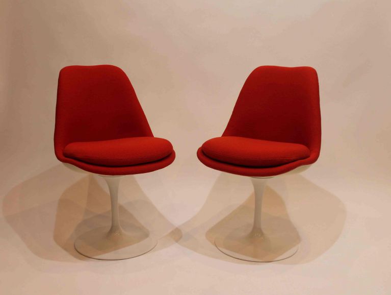 Réfection complète d'une paire de chaises Tulipe du designer Eero Saarinen - Tissu de l'éditeur Kvadrat