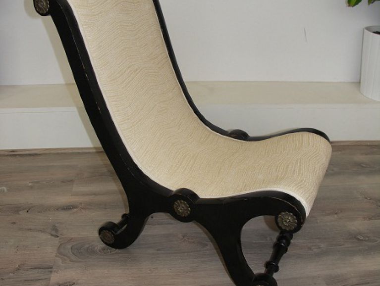 Complete réfection of a Napoleon III fireside chair - Fabric editor Prestigious Textiles