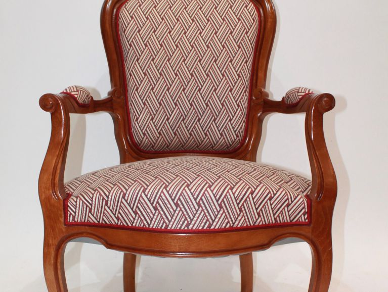 Production on new wood Neo collection Sièges of an armchair of inspiration Louis Philippe - Fabric editor Lelievre finish double piping Houles