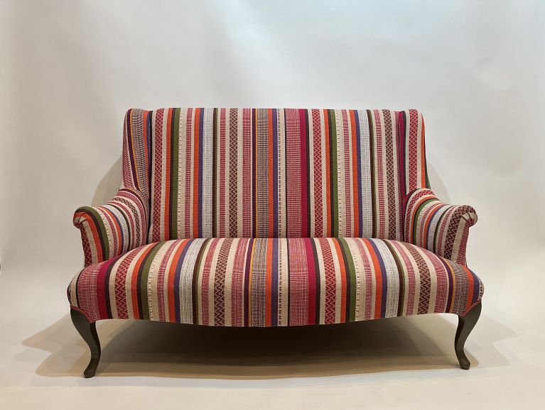 Refurbishment of an English-style sofa covered in a fabric by the publisher Jane Churchill